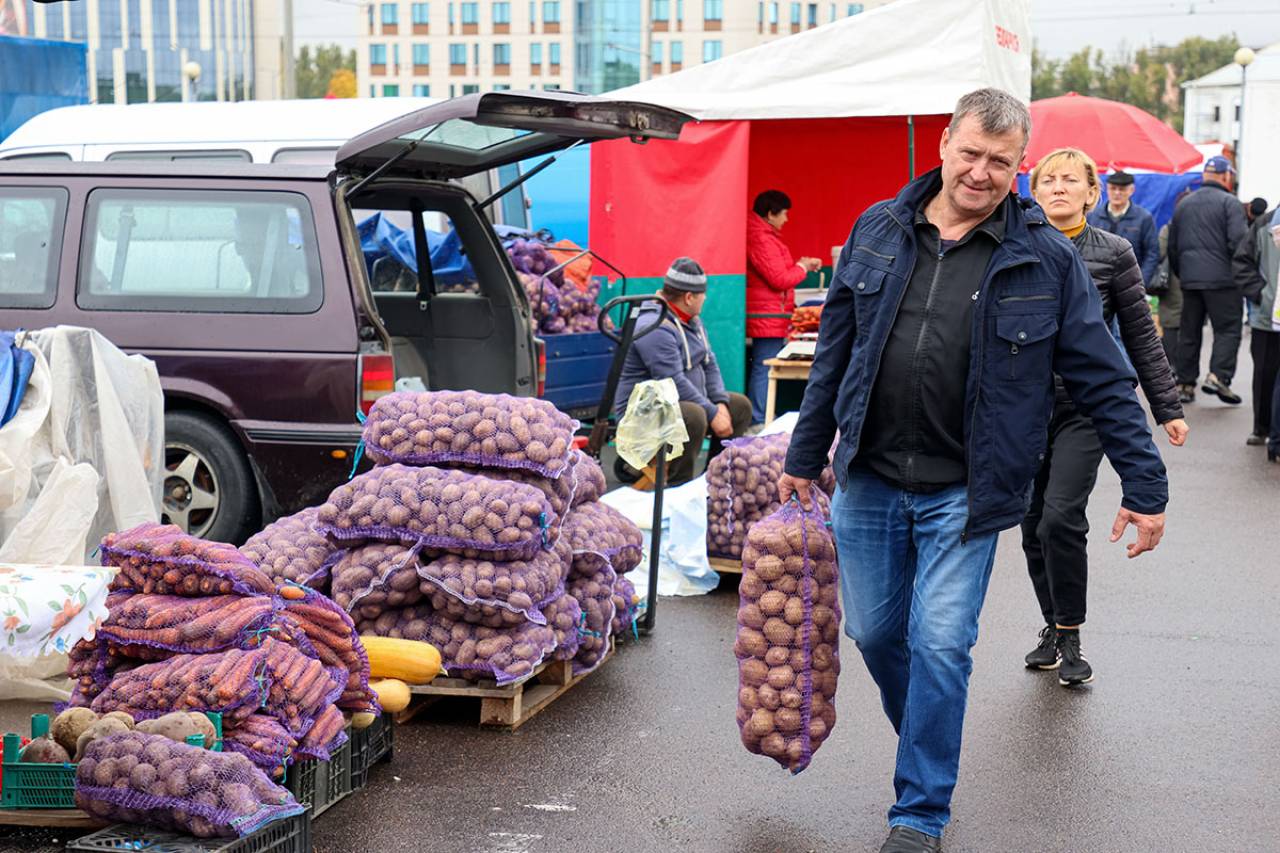 Годовая инфляция в Беларуси продолжает снижаться: в Белстате рассказали, как изменились цены в сентябре