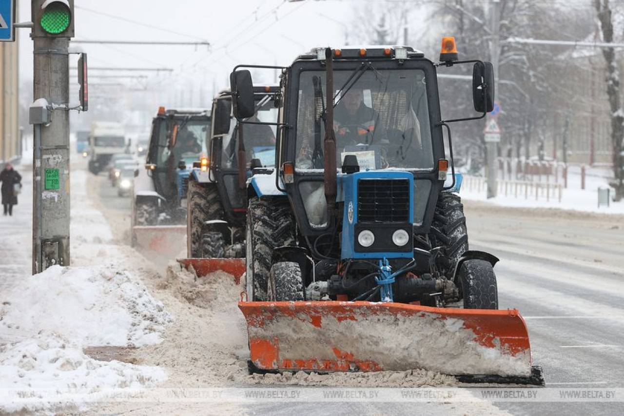 Министр ЖКХ: каждый населенный пункт Беларуси расчищается от снега за сутки