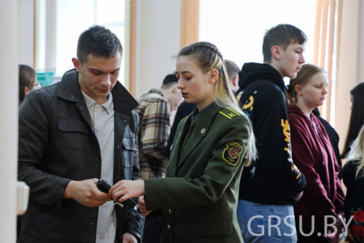 В ГрГУ в день открытых дверей побывали 1350 школьников из пяти областей Беларуси
