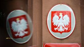 МИД Польши расторгнет договоры с визовыми посредниками. Как это скажется на Беларуси?