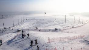 Гродненский горнолыжный центр начинает работу. Пока только с учебной трассы