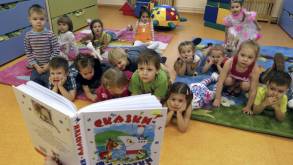 Лукашенко: нужно подстроить режим работы детсадов под родителей