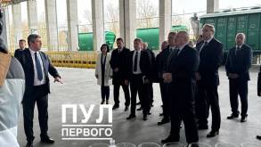Лукашенко в Гродно приехал на новое стекольное производство в «Аульсе»