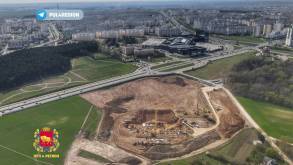 Стройплощадку новой гродненской больницы напротив Triniti показали на фото, сделанных с дрона