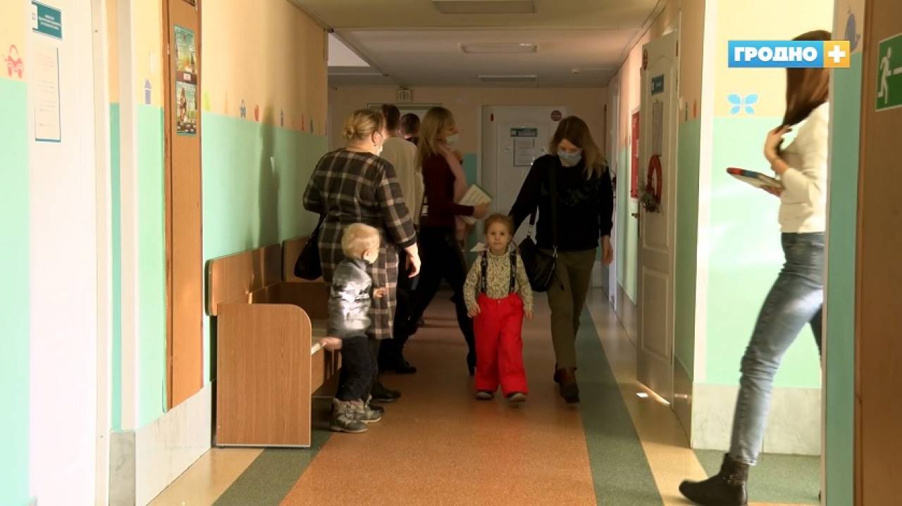 В Гродно очень активно прививаются от гриппа и продолжают вакцинировать детей от коронавируса