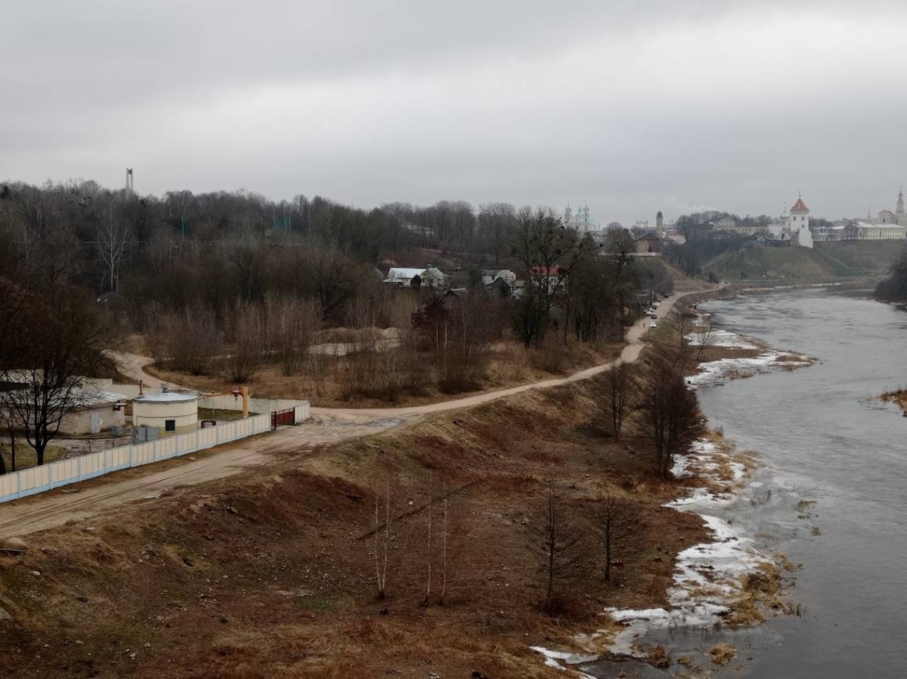 Возле моста на Поповича в Гродно прямо на берегу Немана может появиться ресторан или гостиница