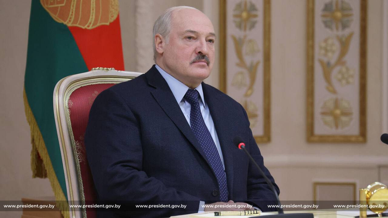 Лукашенко признался, что второй раз переболел COVID-19