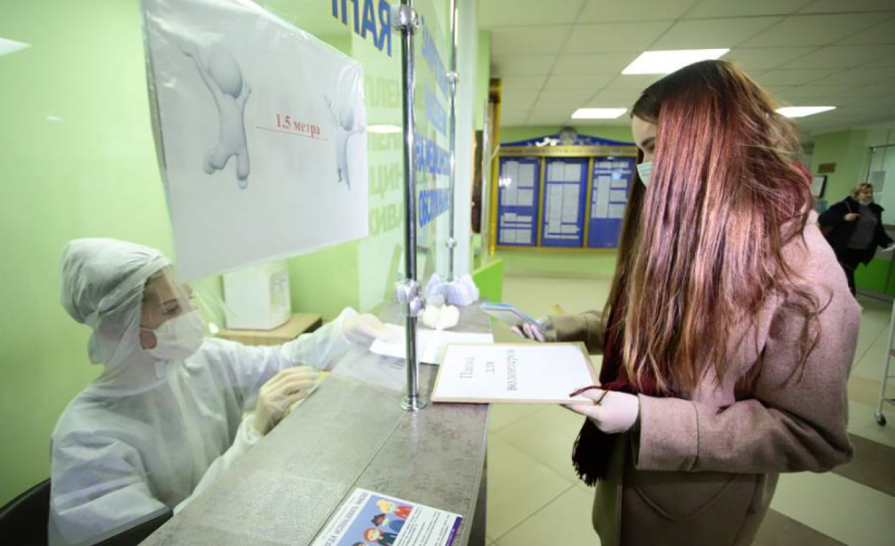 Более двухсот студентов гродненского «меда» направлены в городские поликлиники в помощь врачам