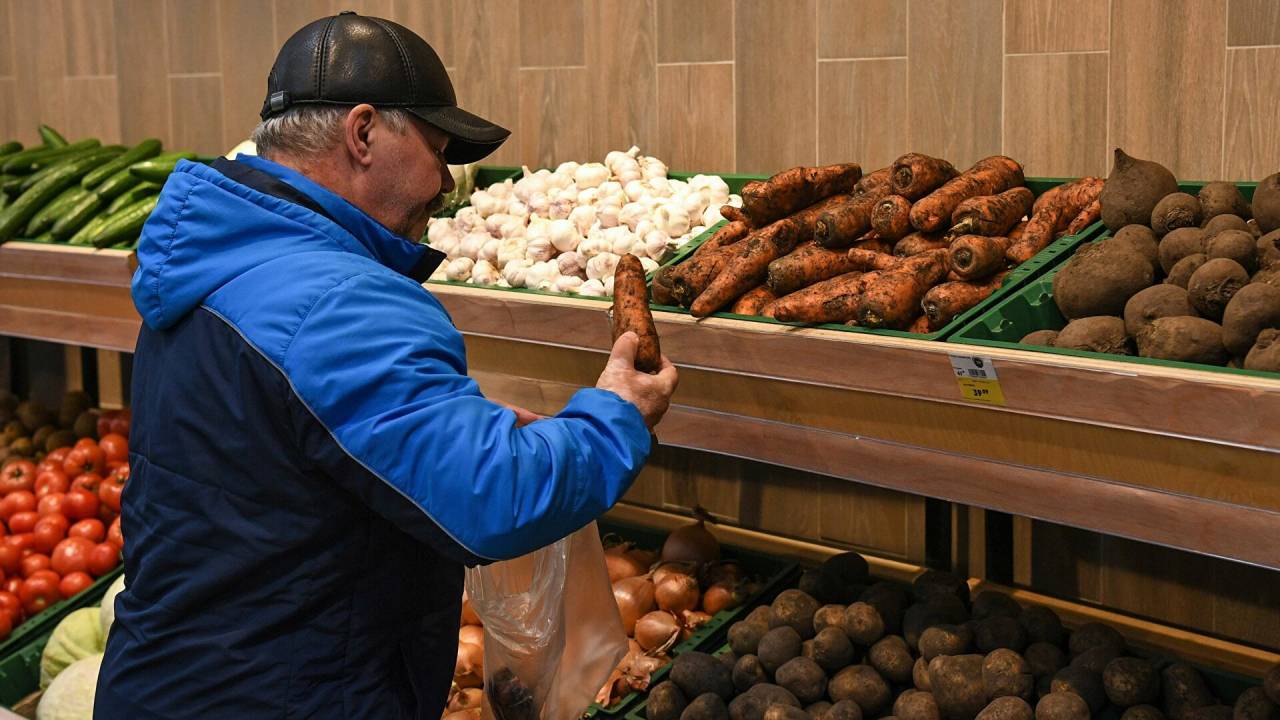 Яблоки, капусту и лук из Беларуси можно будет вывезти только по спецлицензии