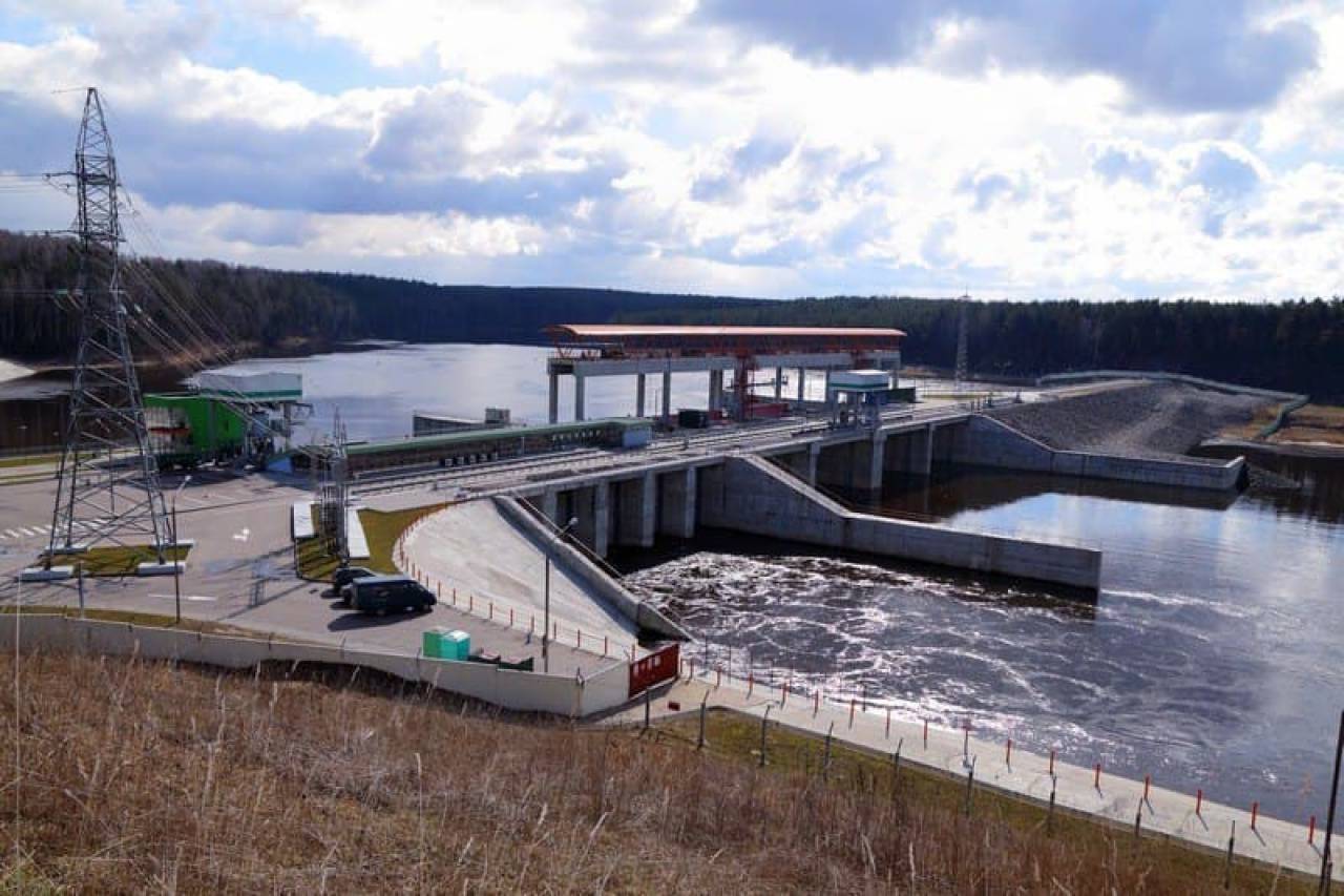 Эксперты: «Пена на поверхности воды реки Неман в районе Гродненской ГЭС безопасна»