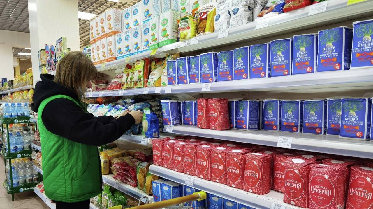 Минсельхозпрод рассказал, на какие продукты «ажиотажный» спрос