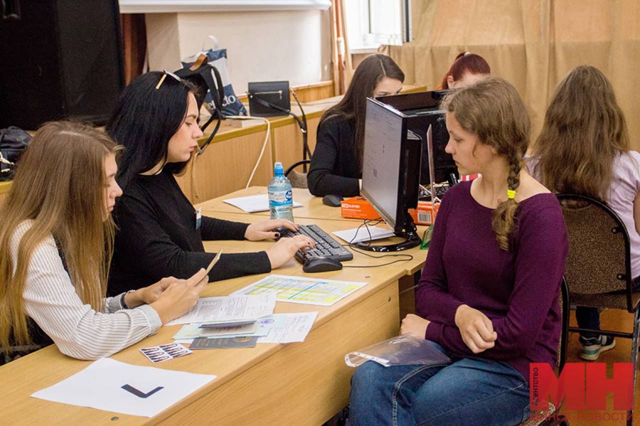 В Беларуси расширили список тех, кого могут зачислить в вуз без экзаменов и вне конкурса