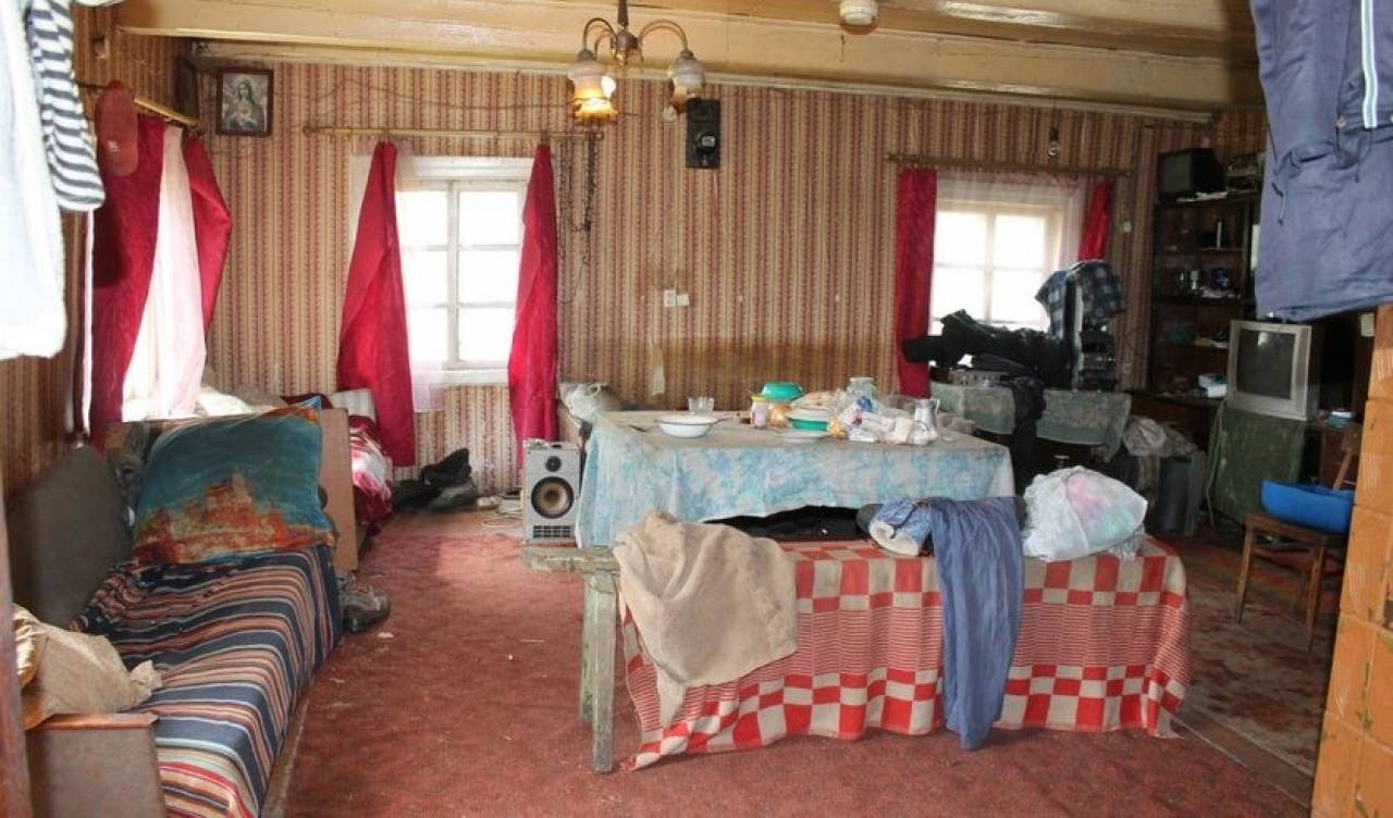 В Ошмянском районе пьяный 34-летний «лоб» избил мать-инвалида: женщина в коме
