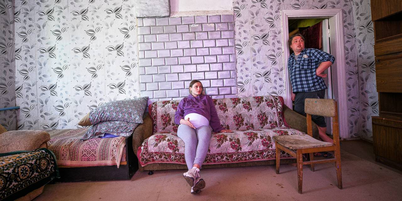 «Я беременна, мой брат — инвалид, и нас хотят выселить». История белорусов из Гродненской области, которые из-за бюрократической ошибки могут лишиться жилья
