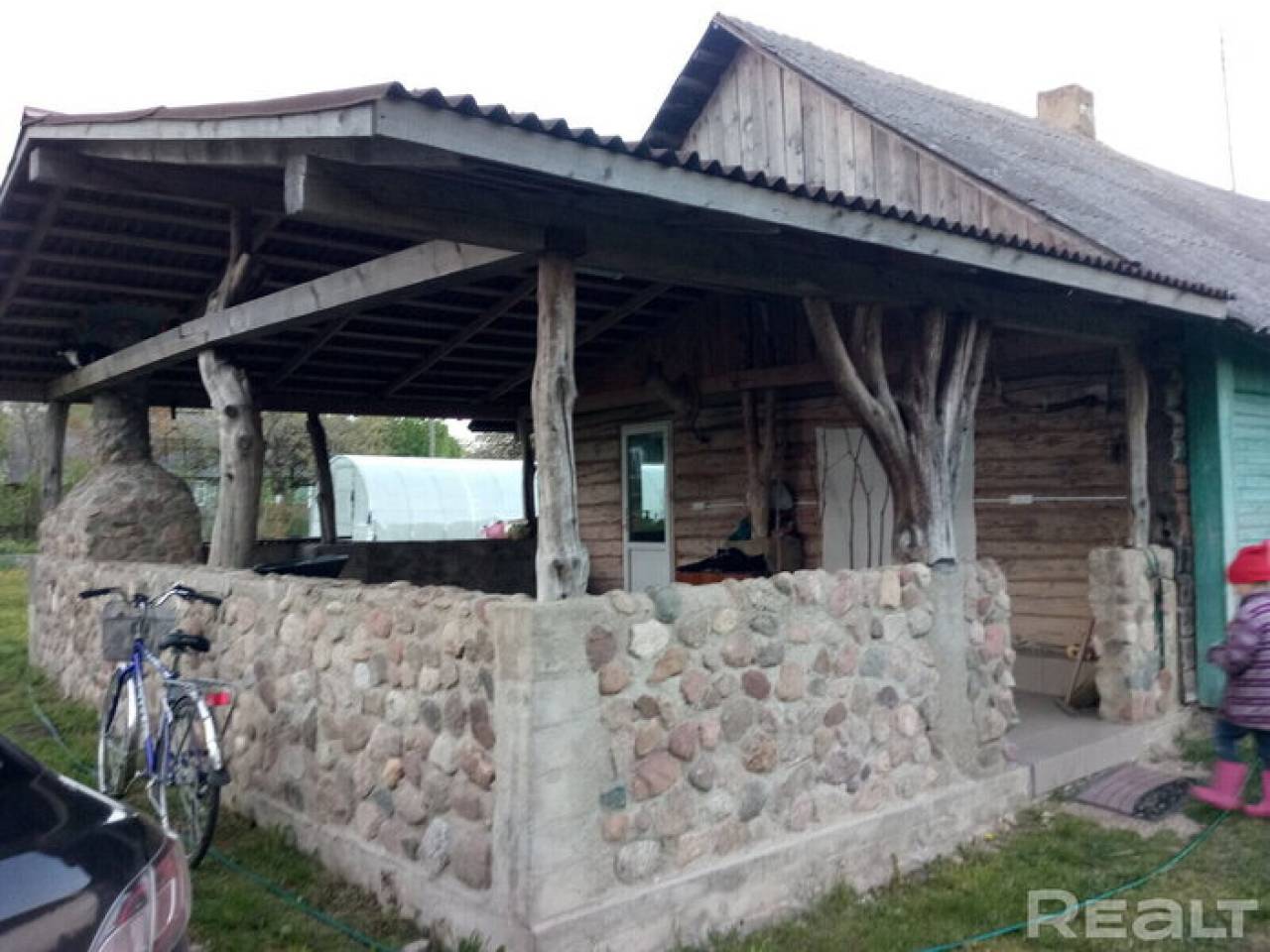 Под литовской границей в Гродненской области продается дом с коммуникациями за 6 тысяч долларов. Смотрите какой!