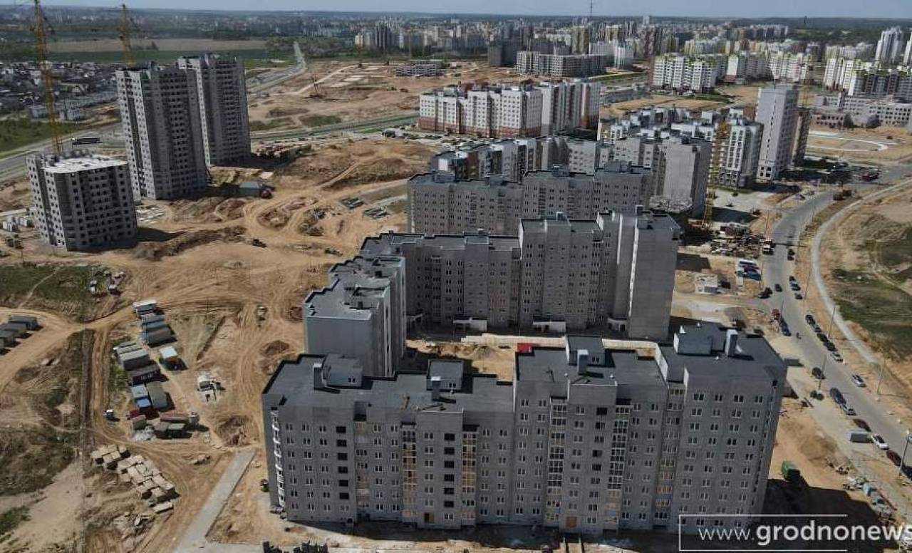 В Гродно за четыре месяца почти наполовину выполнили годовой план по строительству жилья: больше всего возвели в Грандичах