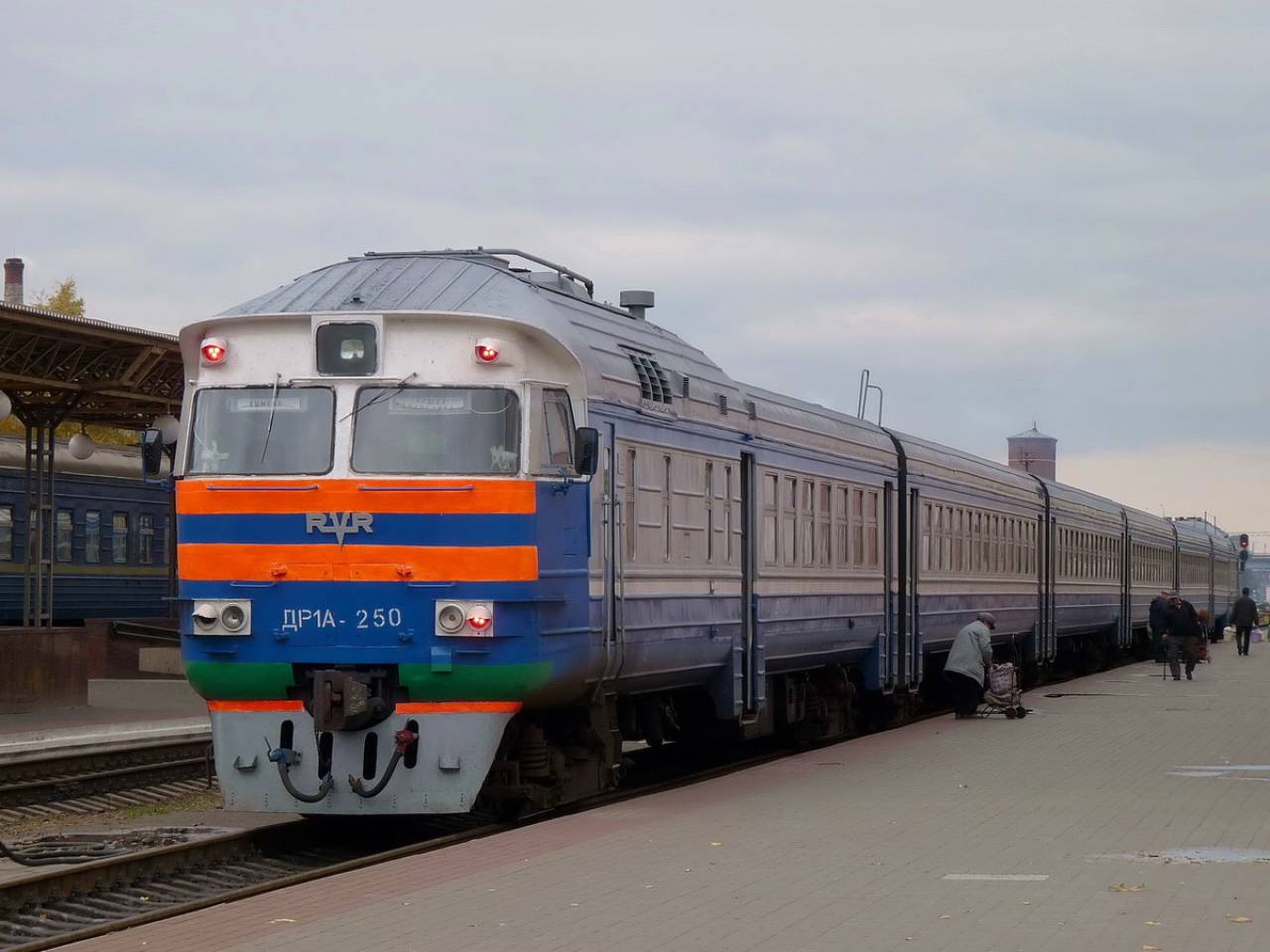 Безбилетный проезд в поезде может обернуться для жителя Волковыска двумя годами колонии