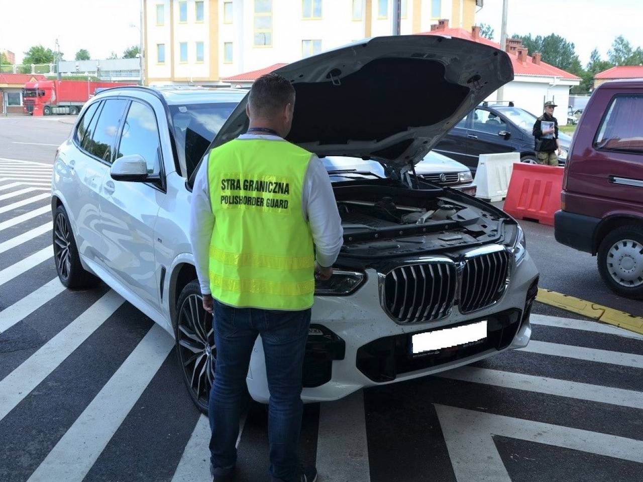 На польской границе у белоруса изъяли дорогущий BMW