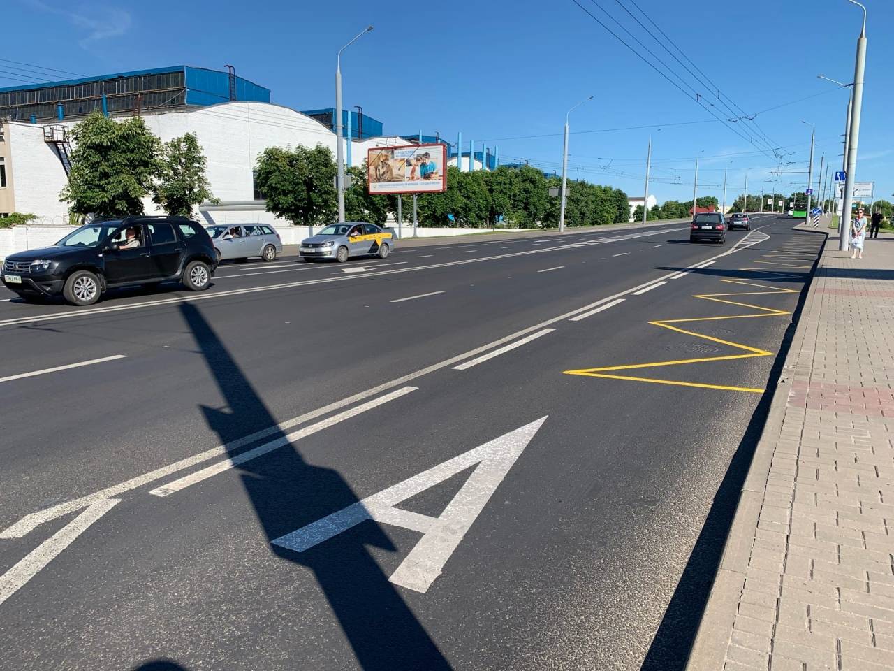Фотофакт: в Гродно «оформили» первую в регионе полосу для общественного транспорта. Как по ней ездить?