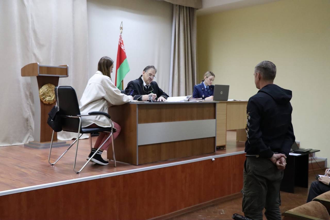 На суде, который прошел в Гродно прямо в здании ГАИ, очень сурово наказали «бесправника-повторника»