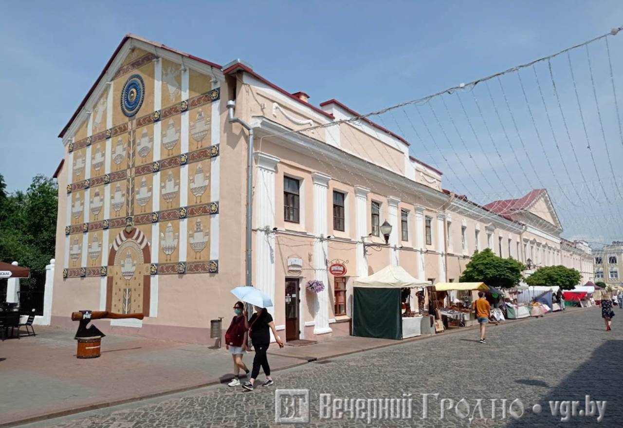 В историческом центре Гродно на продажу выставили помещения в очень старых домах