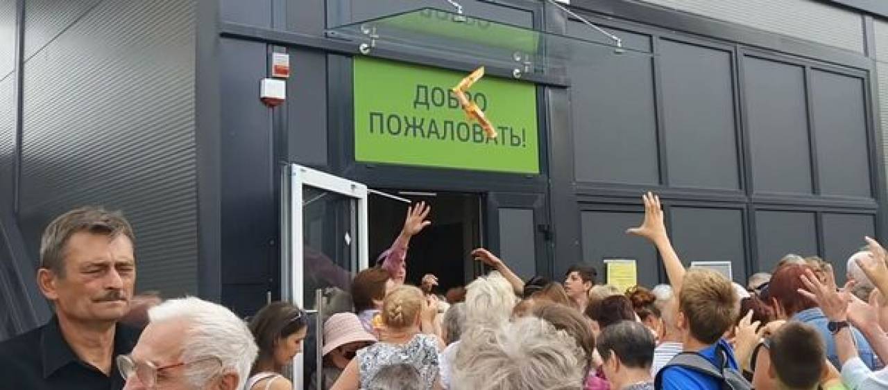 «Такие бутики пользуются в стране особым спросом»: в Беларуси стало в два раза больше секонд-хендов