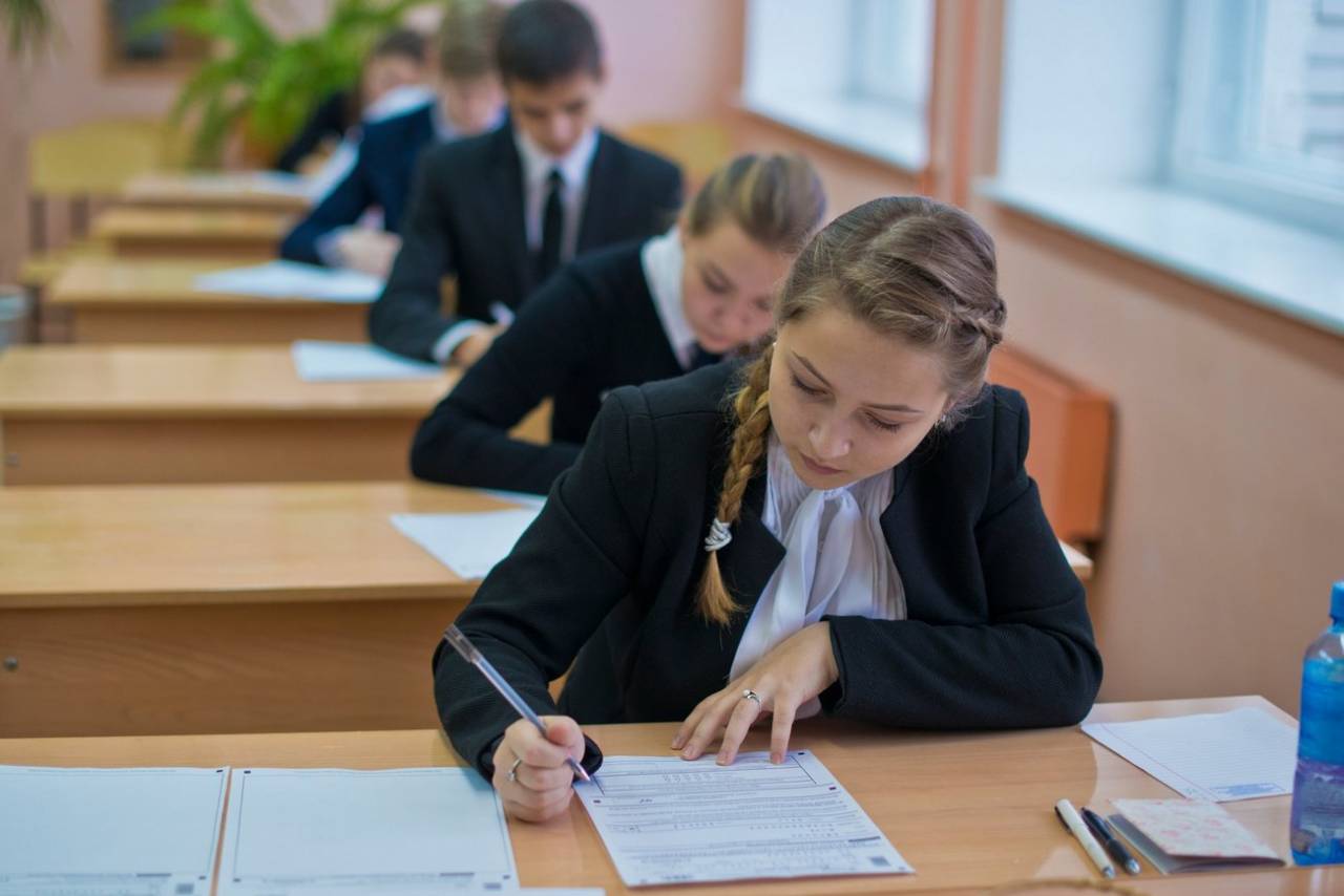 Экзамена по иностранному больше не будет. Министерство образования рассказало, какие испытания ждут школьников в 2023 году