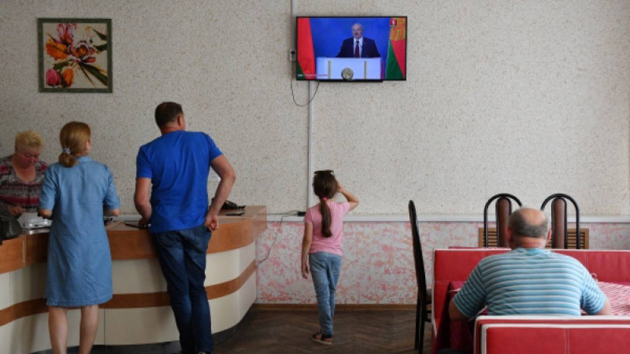Лукашенко 1 сентября проведет урок истории во всех школах и вузах