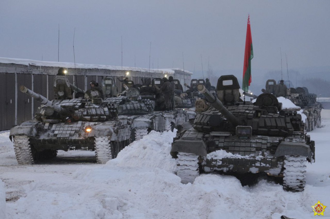 Внимание, танки на дорогах Гродненской области: в Минобороны Беларуси предупредили о передвижении военной техники