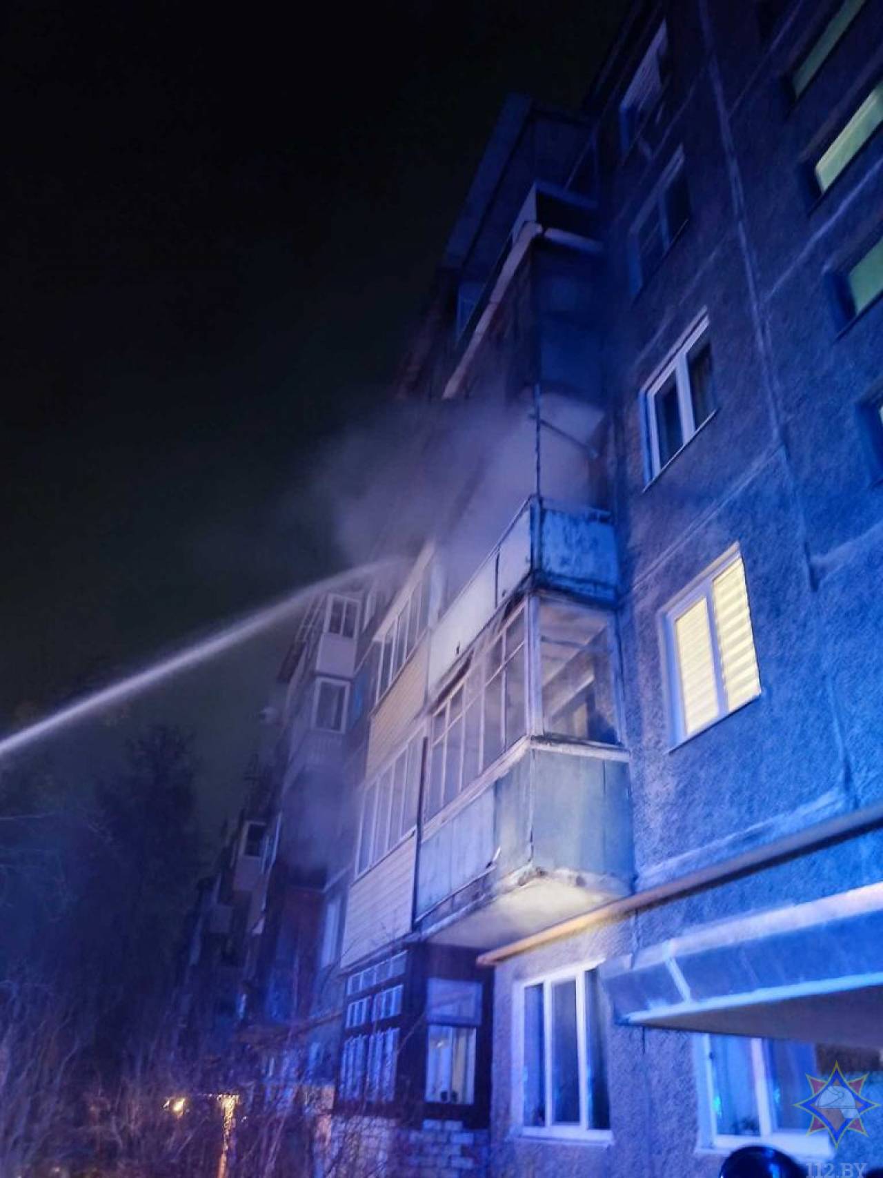 В Гродно сосед-курильщик окурком поджег балкон соседу: к счастью, все обошлось без жертв