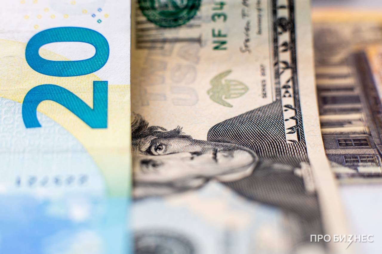 На последних торгах 2022 года доллар стал еще дороже. Какие курсы установились в Гродно?