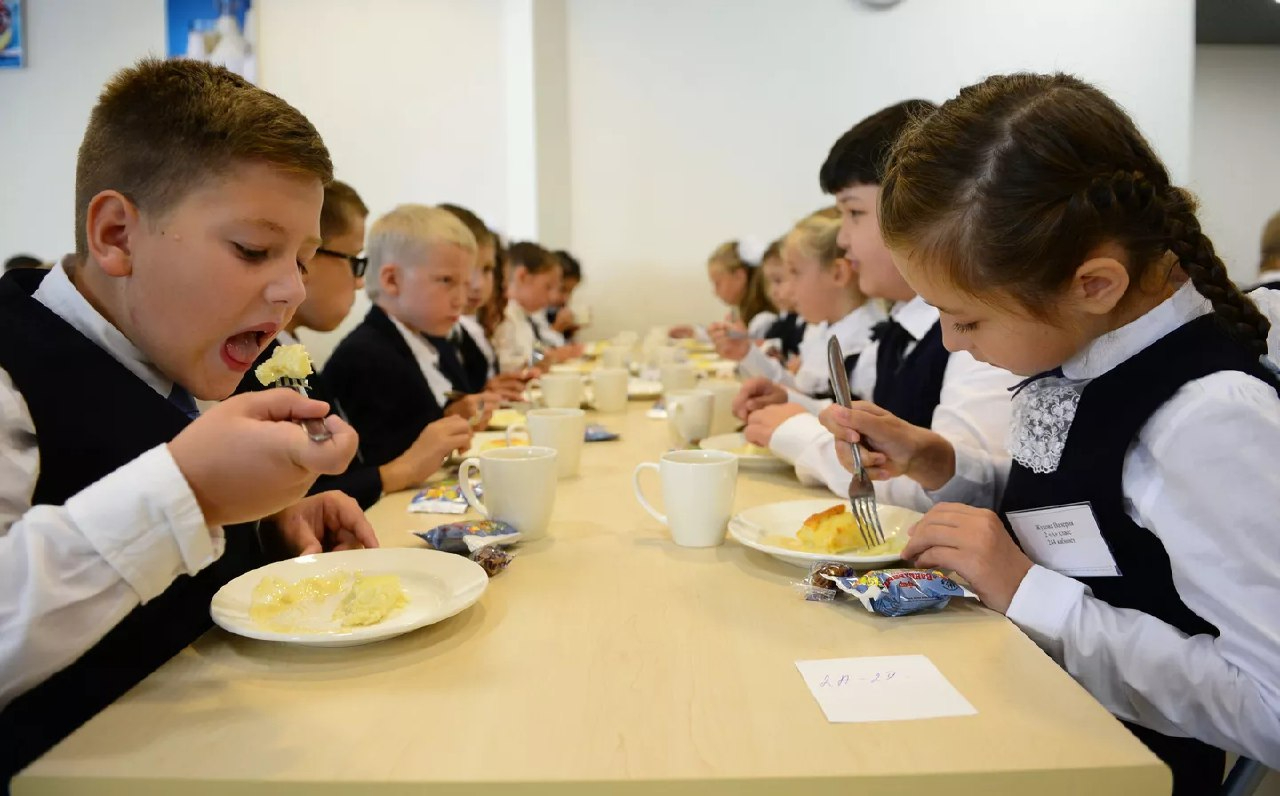 Правительство Беларуси меняет правила питания детей в школах
