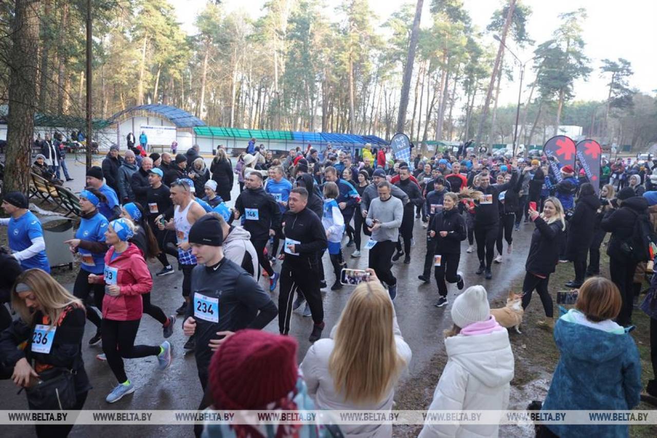 Больше 400 человек вышли на «забег трезвости» 1 января в Гродно