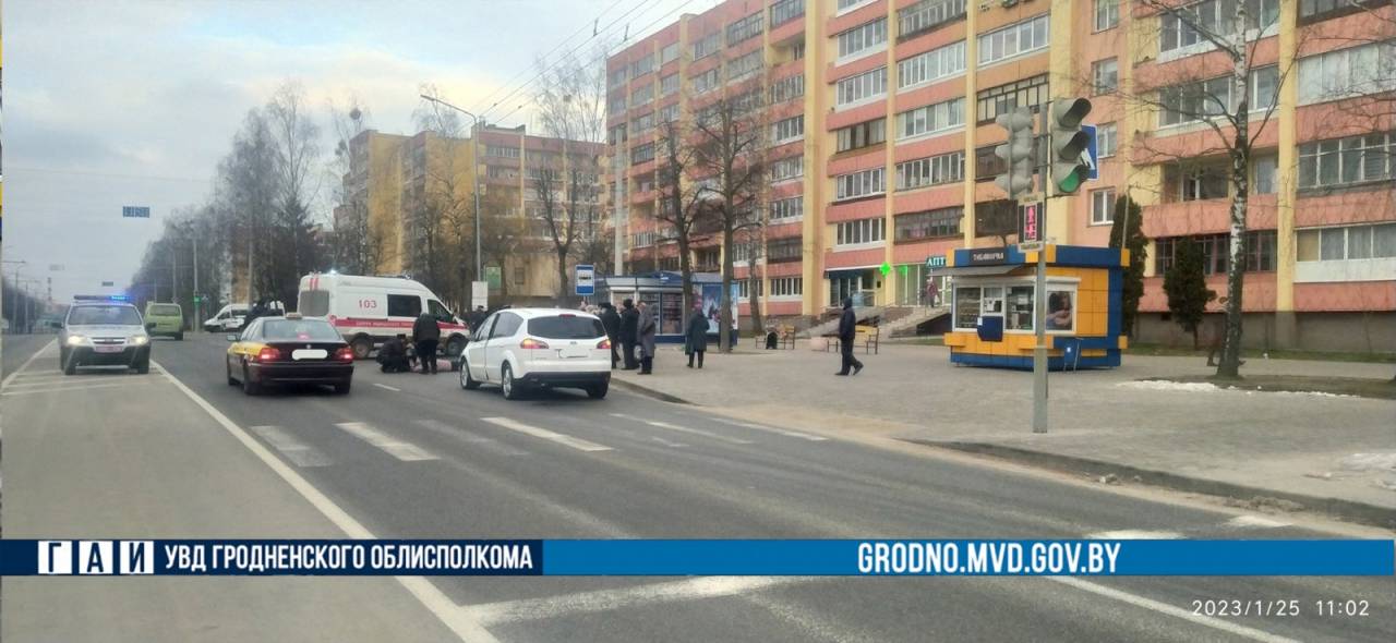 На Купалы в Гродно снова сбили пешехода: ГАИ предстоит выяснить, кто на какой сигнал светофора двигался