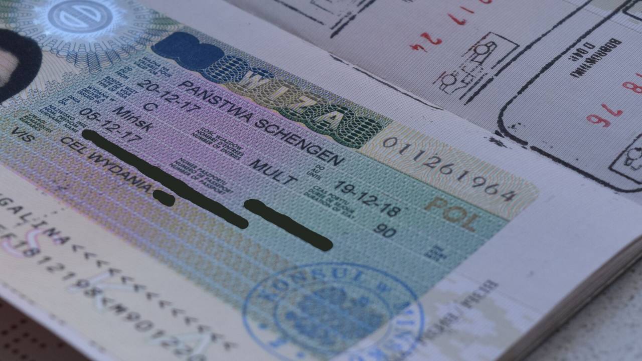 Белорусы смогут получать шенгенские визы онлайн