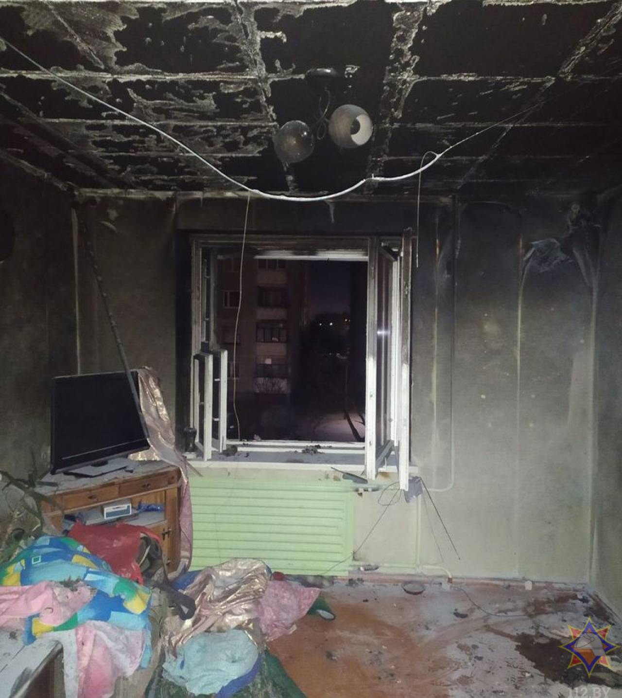 В Гродно случился пожар в общежитии: из-за короткого замыкания загорелся диван в закрытой комнате