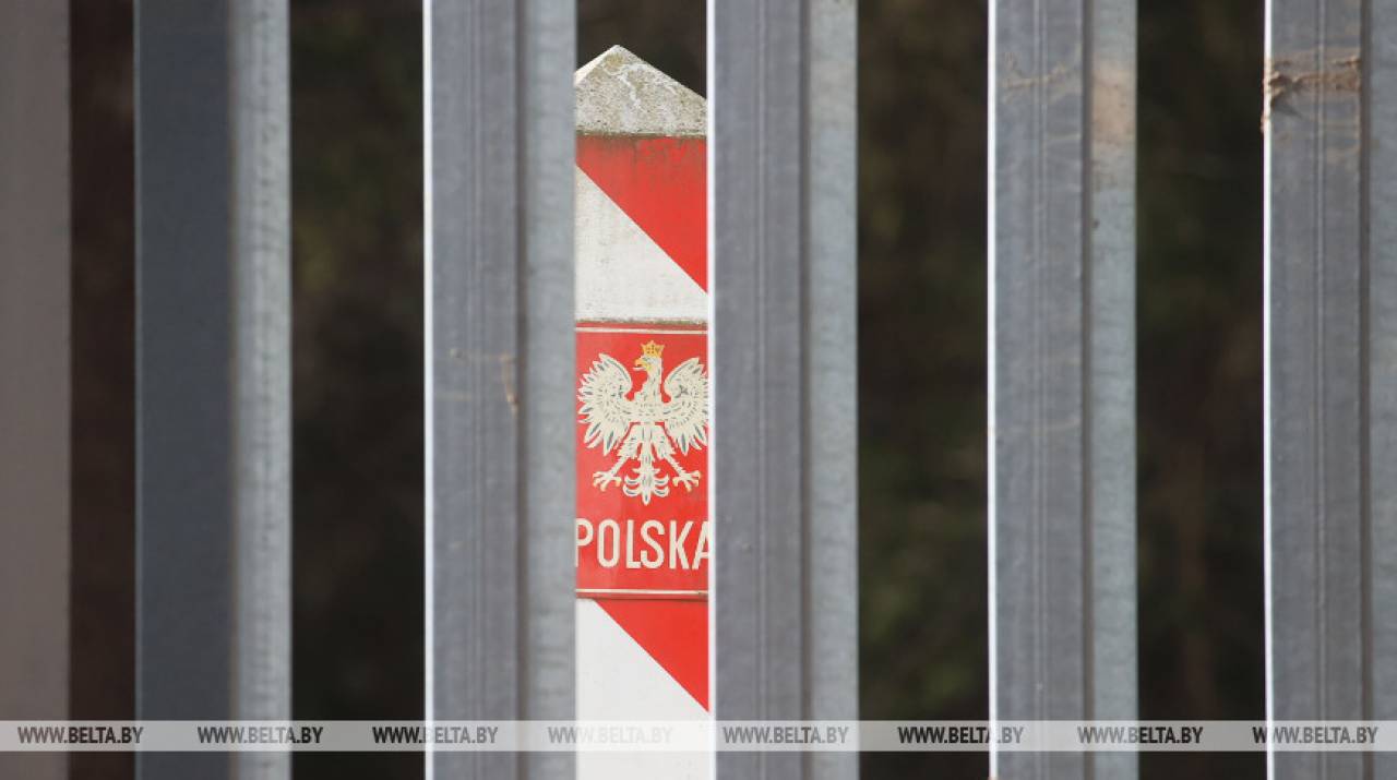 Полякам разрешили безвизовый въезд через любые пункты пропуска на границе с ЕС, а не только со стороны Польши