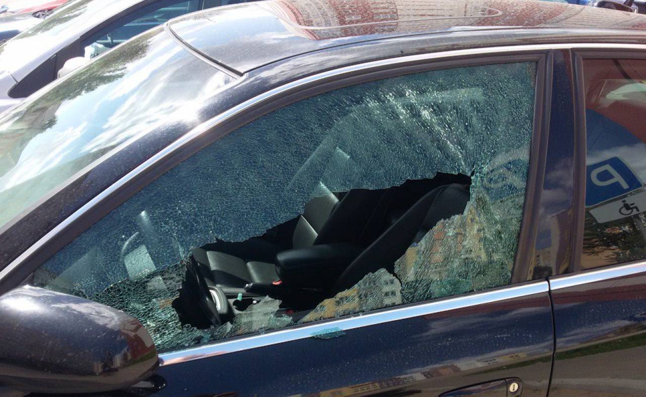 Преступление дня: гродненец продал машину, с радости напился и разбил чужое авто, когда заблудился по пути домой