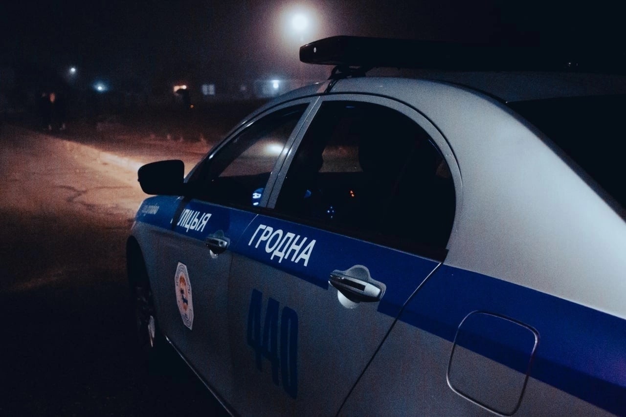 В Сморгони сотрудники ГАИ за рулем авто задержали пьянющую даму: сказала, что накануне попила пива