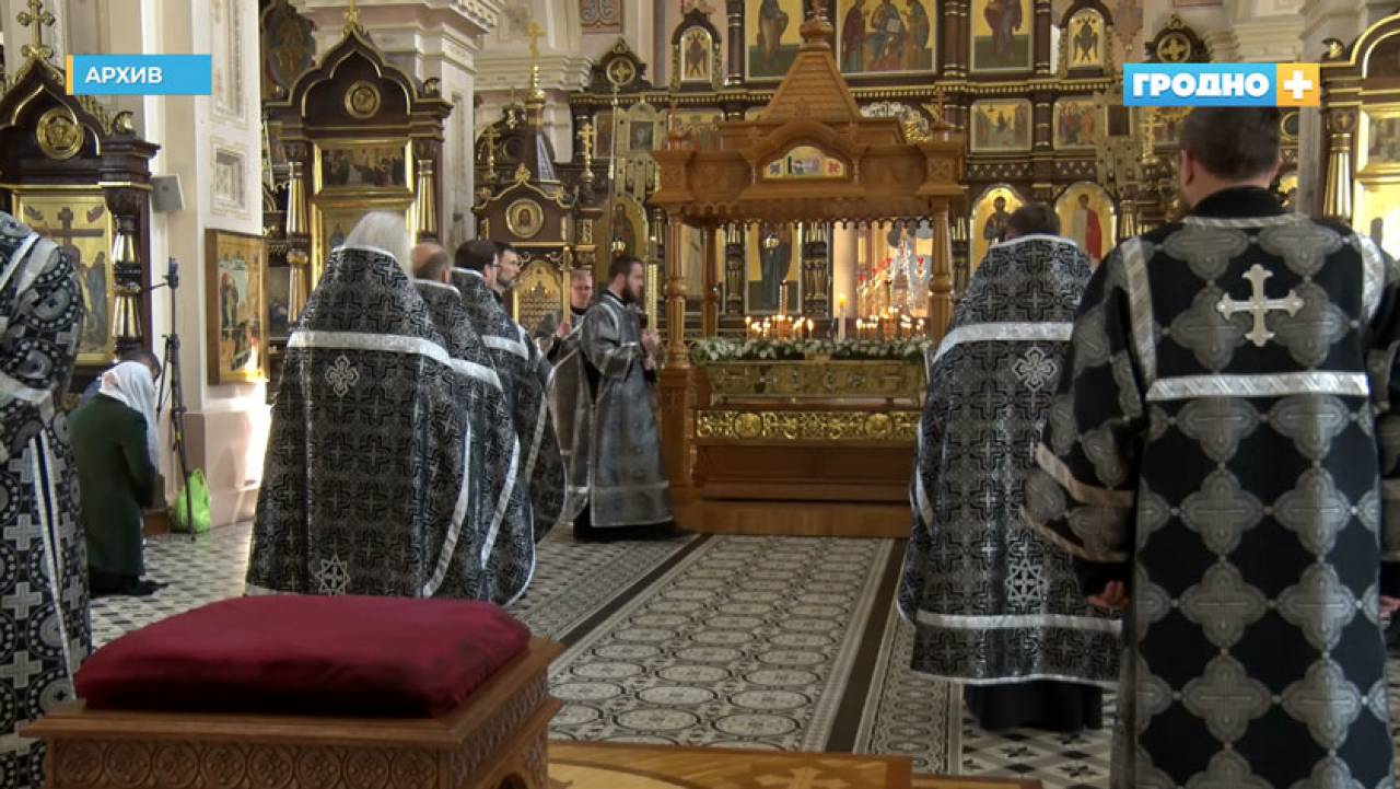 Пасхальное богослужение из Свято-Покровского кафедрального собора Гродно — прямой эфир