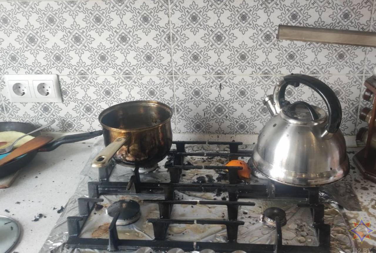 На Ольшанке в Гродно горела квартира — дети решили приготовить картофель-фри, пока родители были в магазине