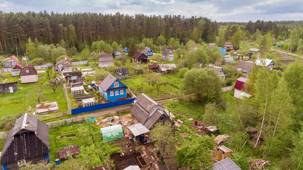 В Беларуси определили территории, землю на которых не предоставят в частную собственность. В их перечень входят десятки садовых товариществ под Гродно