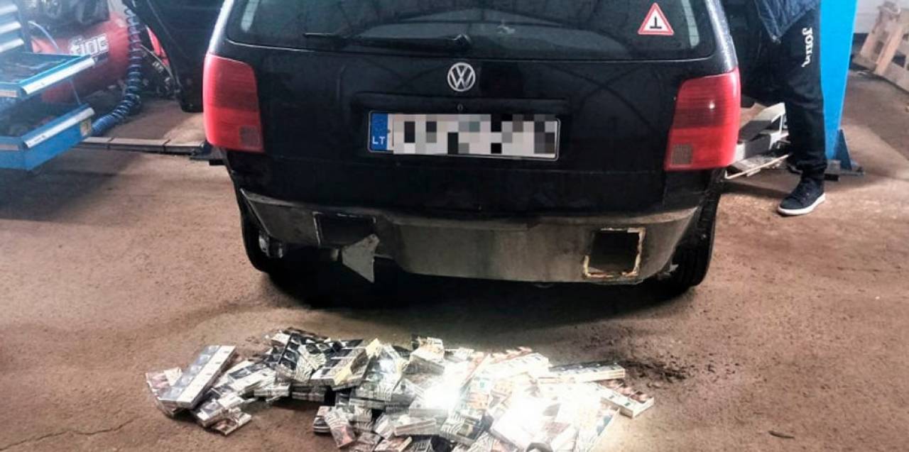 Литовец приехал в Беларусь по безвизу и попытался увезти домой сотни пачек сигарет