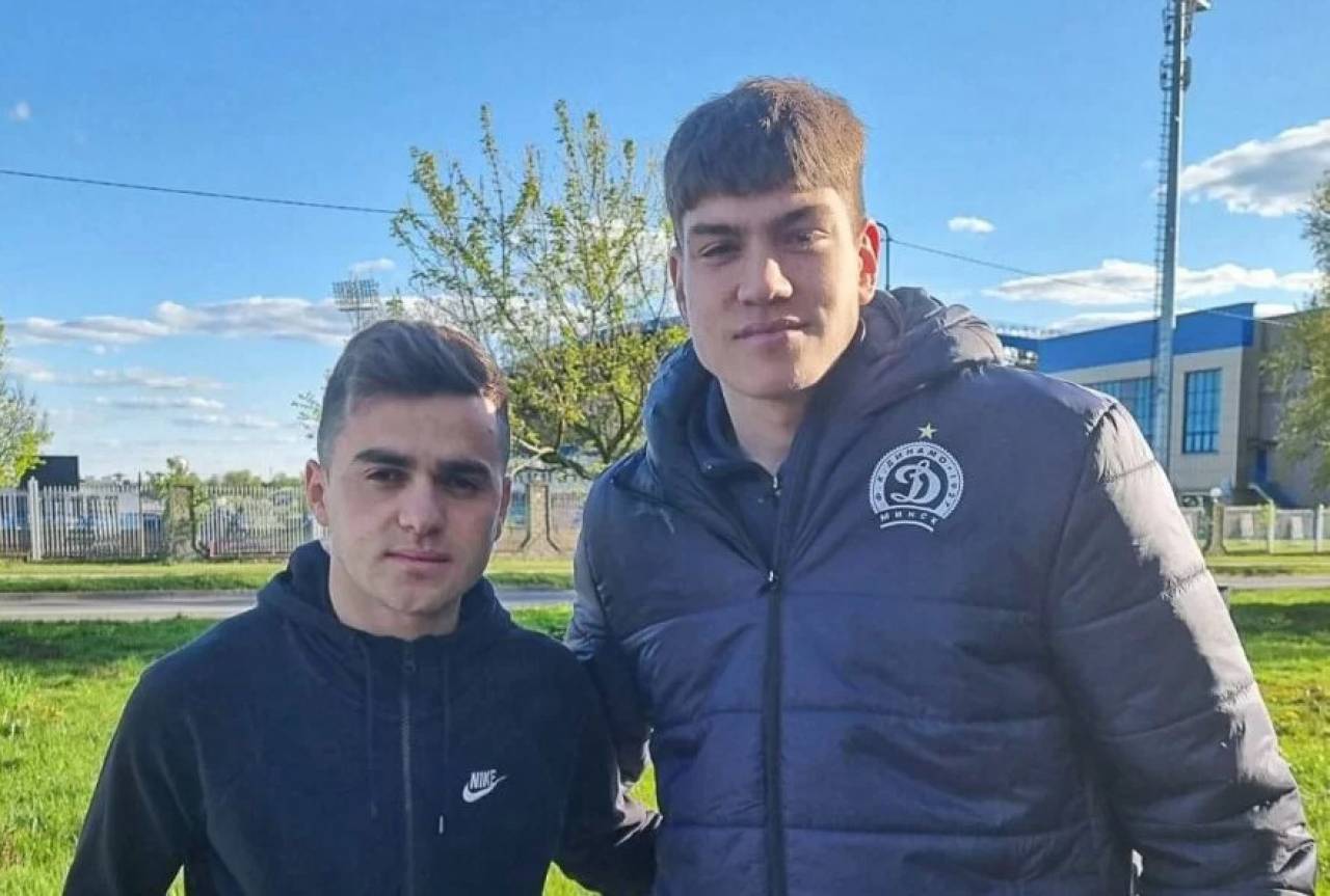 Голкипер минского «Динамо» навестил игрока гродненского «Немана», которому в прошлом туре нанес травму