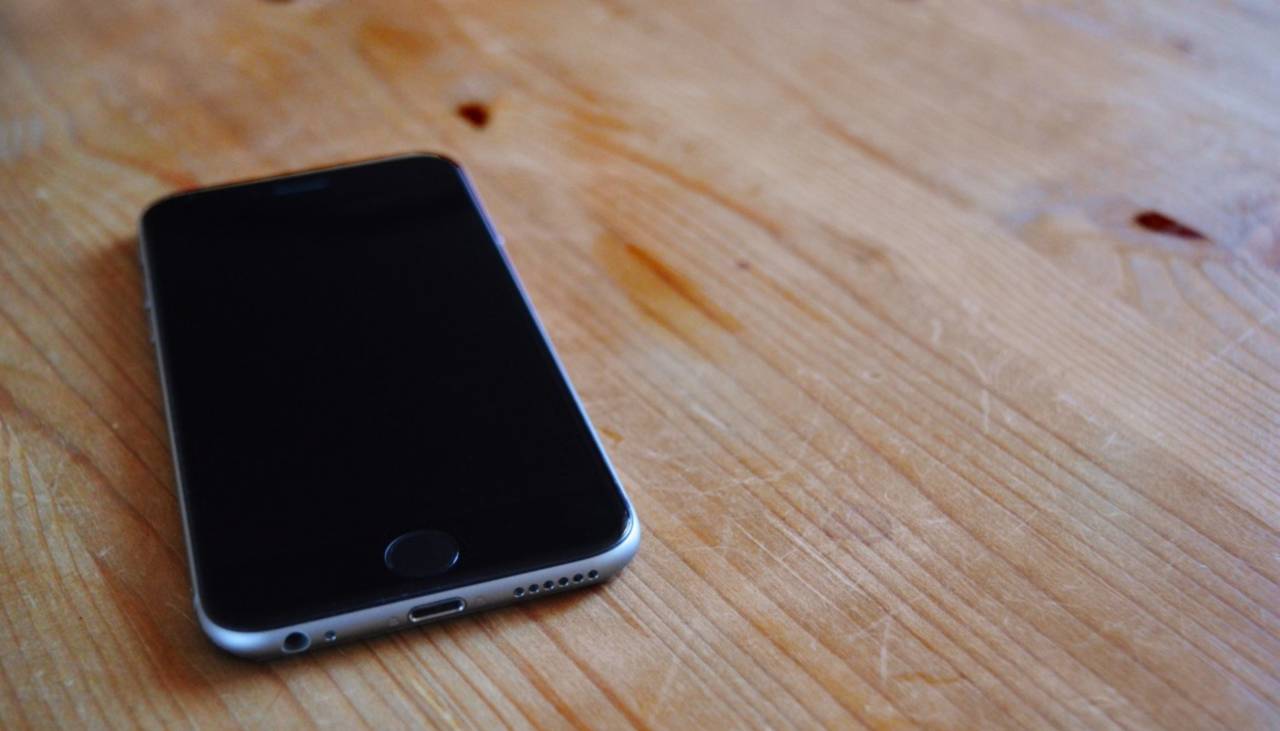В Слониме 18-летний парень ушел из ночного клуба с чужим iPhone и уголовным делом