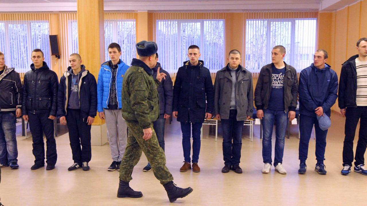 Учеба за границей — не основание для отсрочки. В Беларуси изменили закон о воинской службе