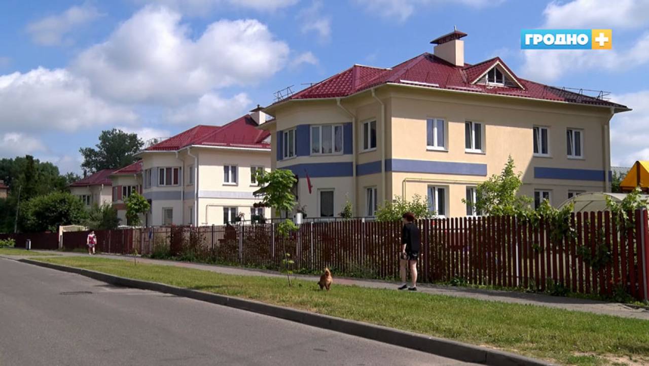 Необычная вакансия: в Гродно ищут родителей-воспитателей для детского дома семейного типа