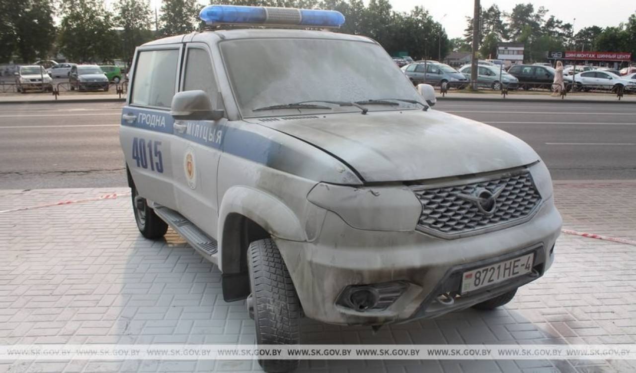 Помните, женщина в Гродно подожгла милицейский автомобиль: оказывается, ее заставили телефонные мошенники