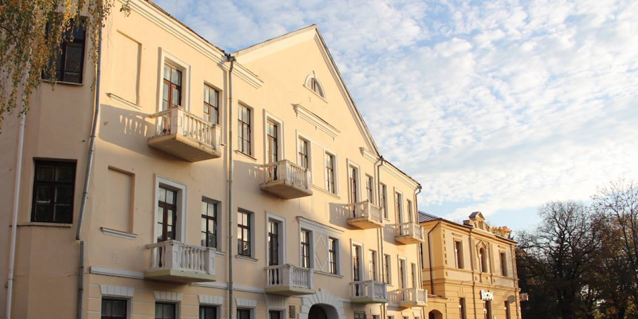 В Гродно снова продают дворец с аукциона. Цена стала скромнее