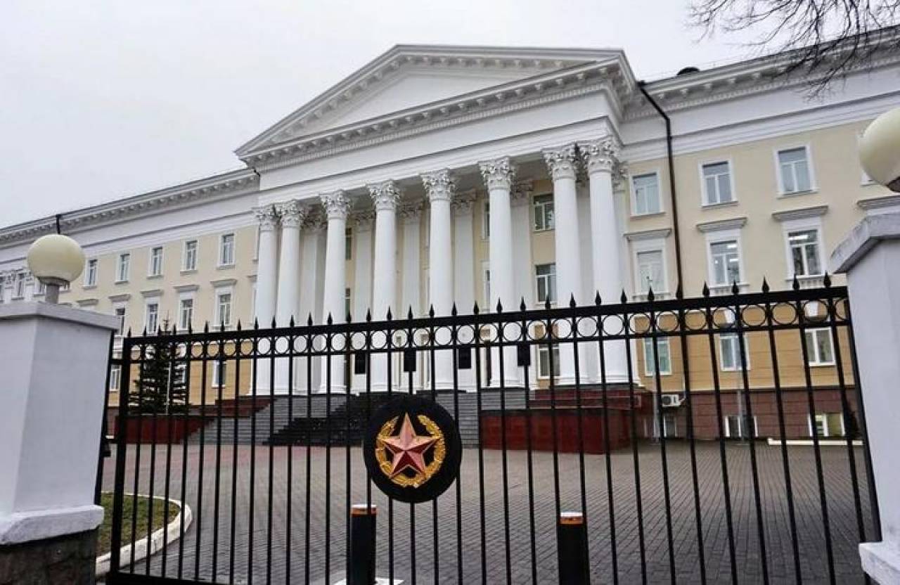 Минобороны Беларуси в очередной раз объяснило, что будет с поступившими в российские вузы студентами